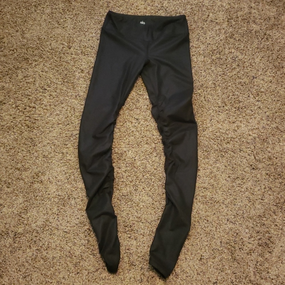 Alo Black Leggings in Medium
